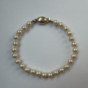 Talbots Pearl Bracelet with Silver Clasp